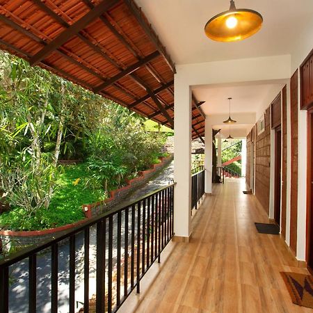 The Porcupine Castle Resort Madikeri Buitenkant foto