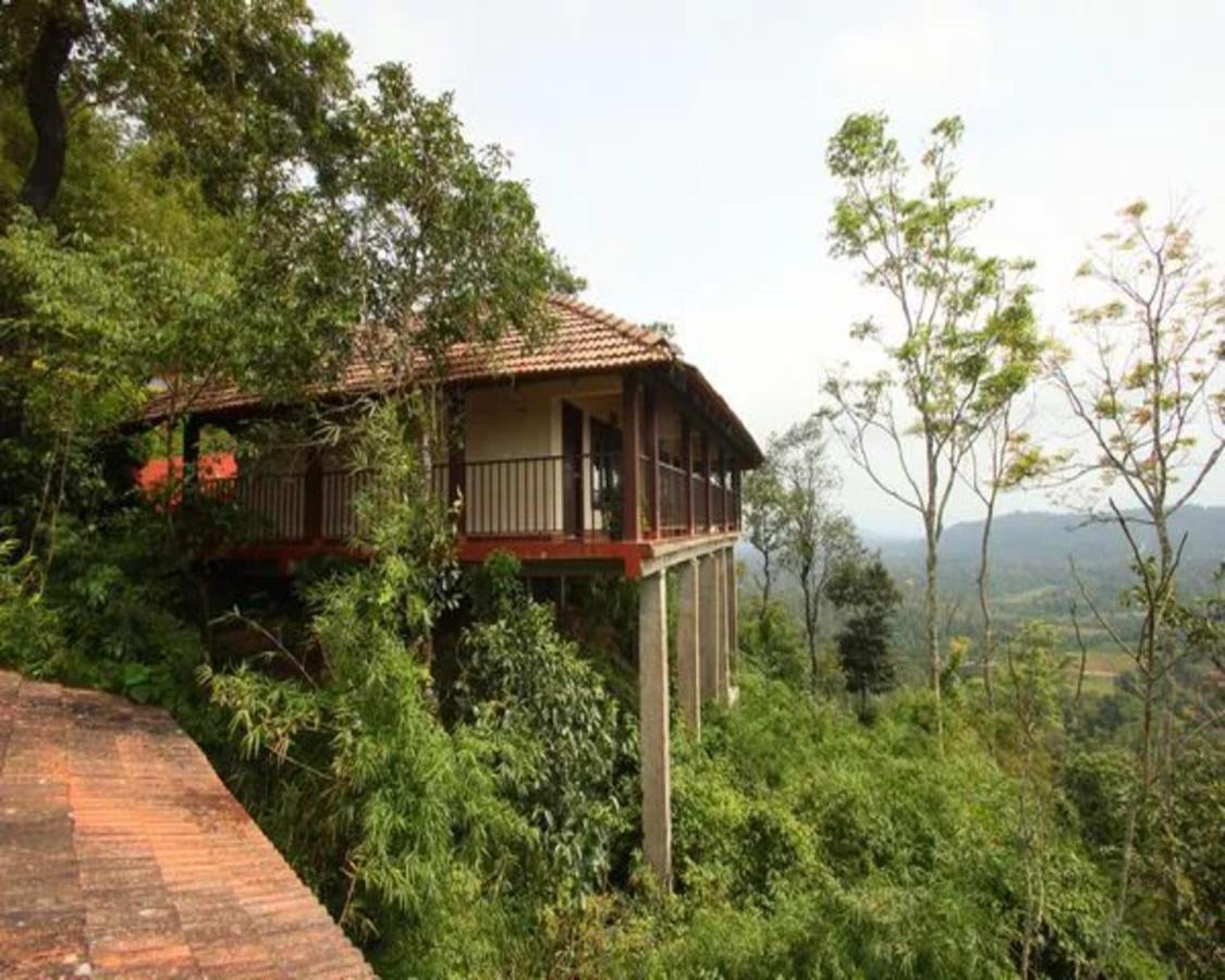 The Porcupine Castle Resort Madikeri Buitenkant foto