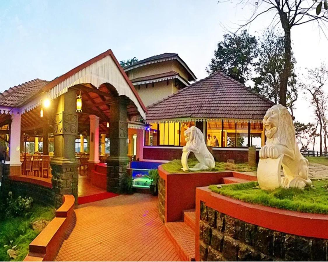 The Porcupine Castle Resort Madikeri Buitenkant foto