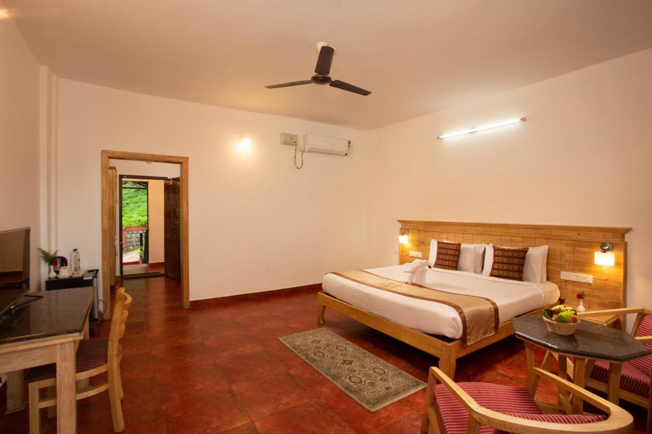 The Porcupine Castle Resort Madikeri Buitenkant foto